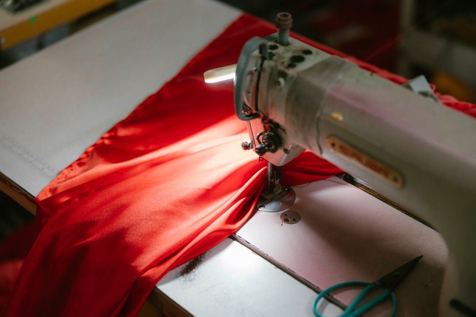 sewing machine comparison and buying guide